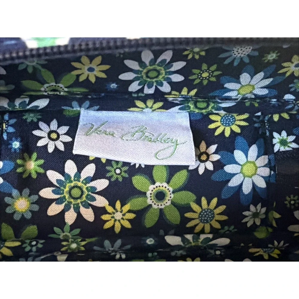Vera Bradley Daisy Daisy Deep Zippered EYE/SUNGLASS CASE - New with Tag NWT